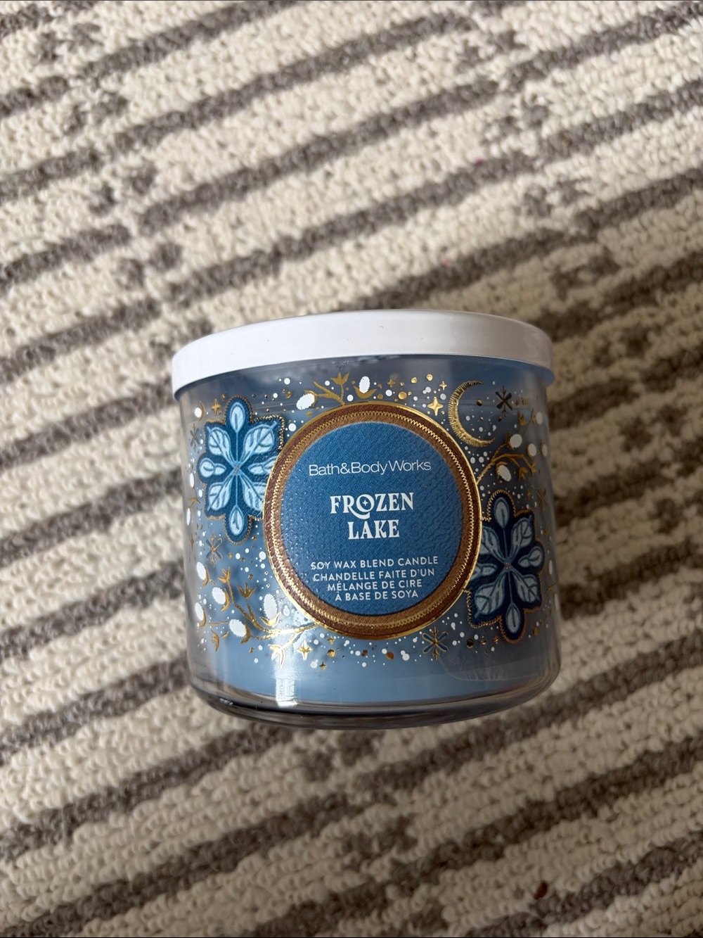 Bath & Body Works Frozen Lake 3 wick Candle